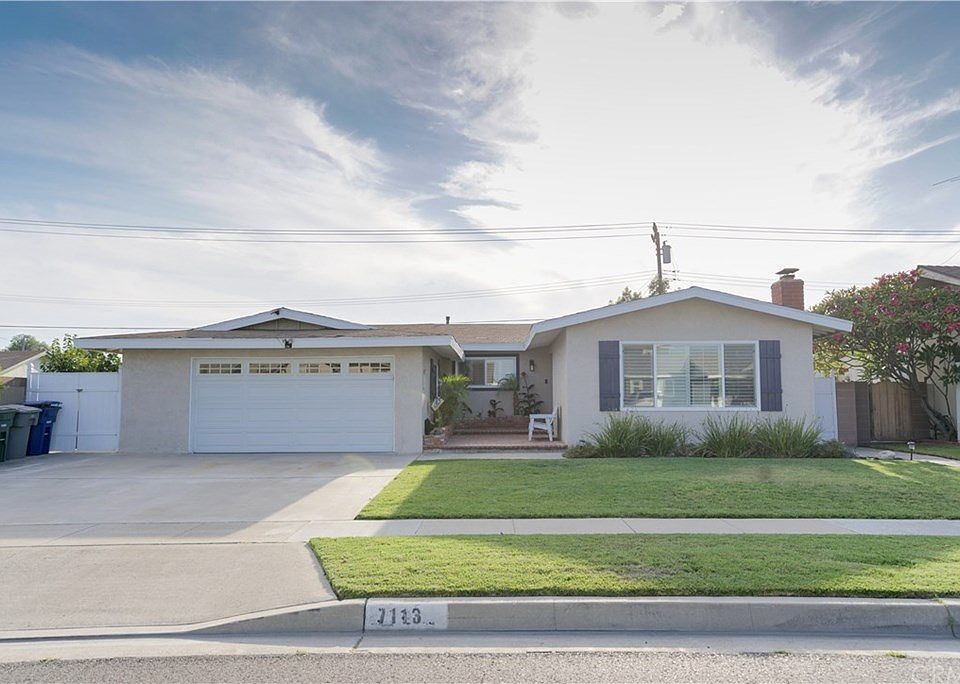 1st image of 7113 Pelican Dr