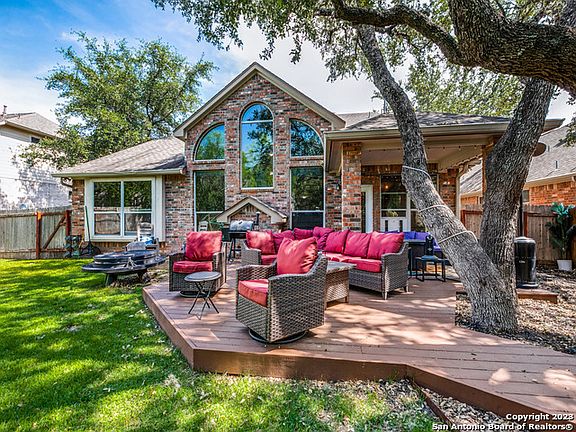 2nd image of 9515 Tioga Cove