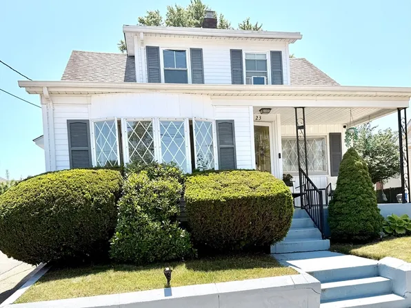 123 Ferris St, Pawtucket, RI 02861