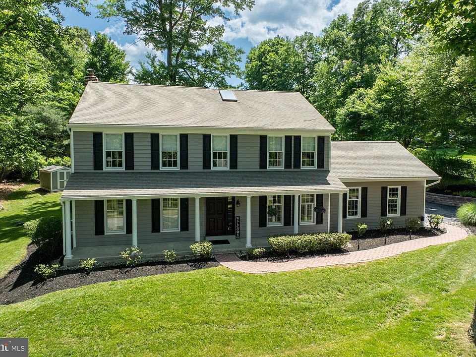 1st image of 109 Hickory Dr