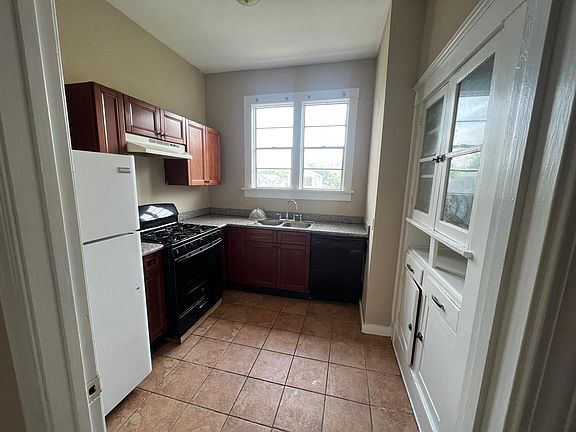 4th image of 4215 Franklin Ave