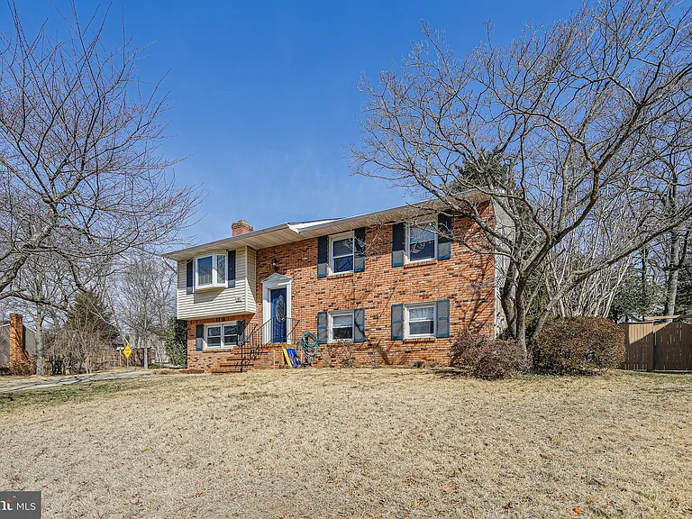 510 Retford Dr — Photo 41