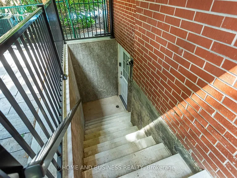 1335 Mississauga Rd — Photo 25