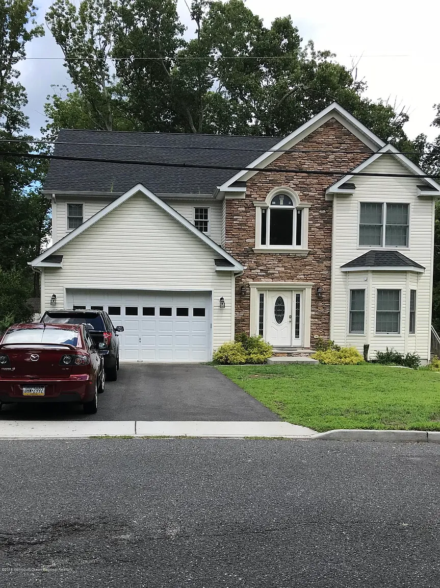 539 Trenton Ave photo 1
