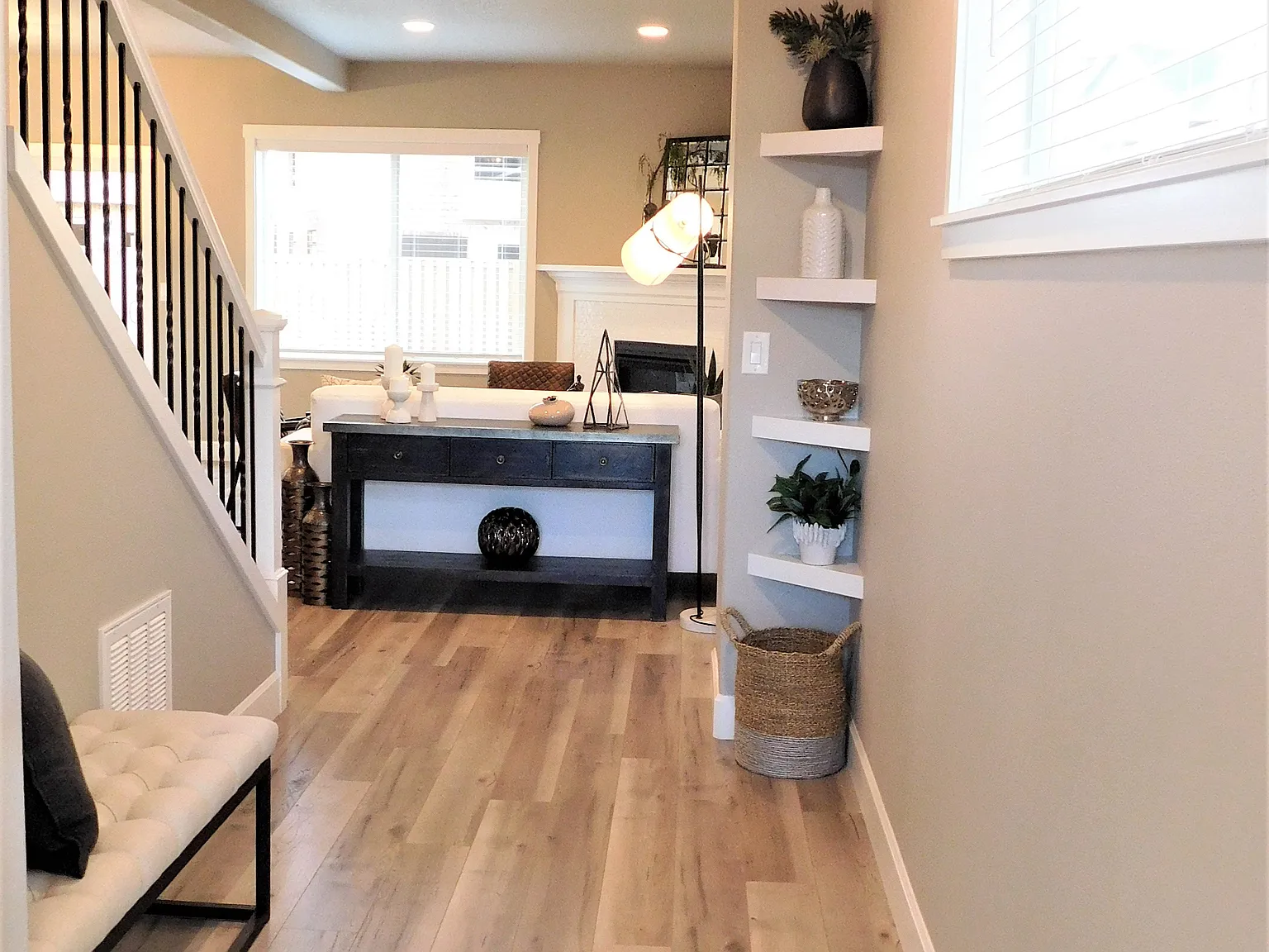 4 bed, 2140 sqft, $2,795 — Photo 2