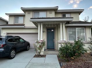 744 Avelar St, East Palo Alto, CA 94303