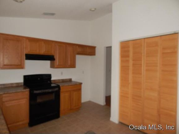 5th image of 1450 NE 155th Ct
