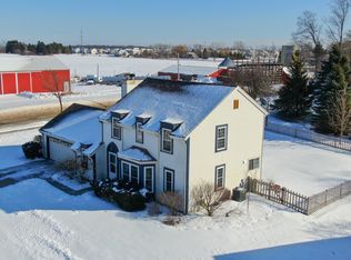 2097 Blackfoot Ave, Grafton, WI 53024