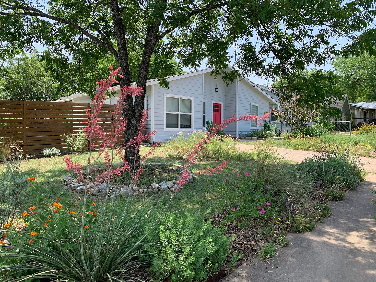 2 bed, 1120 sqft, $2,500 — Photo 1