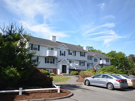 3rd image of 217 Beaver Dam Rd APT 19