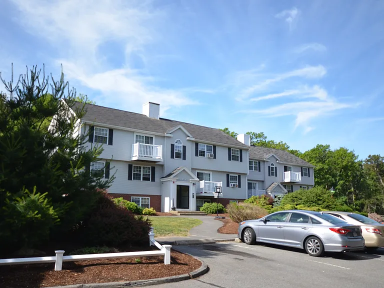 217 Beaver Dam Rd #19 — Photo 3