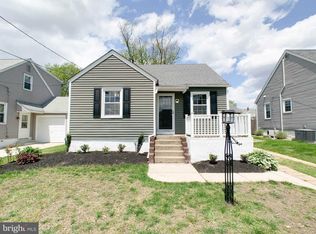 121 7th Ave, Mount Ephraim, NJ 08059
