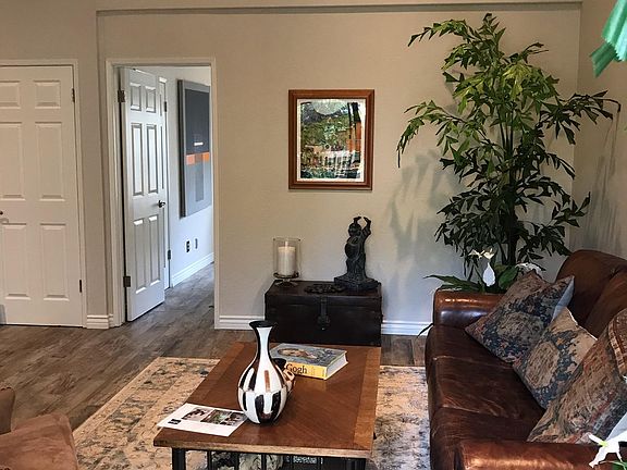 4th image of 26701 Quail Crk APT 36