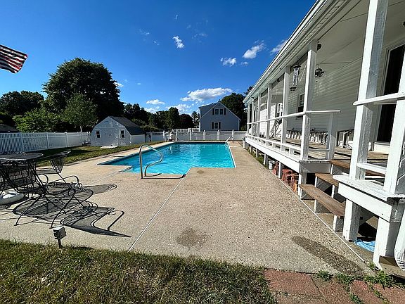5th image of 8 Patterson St