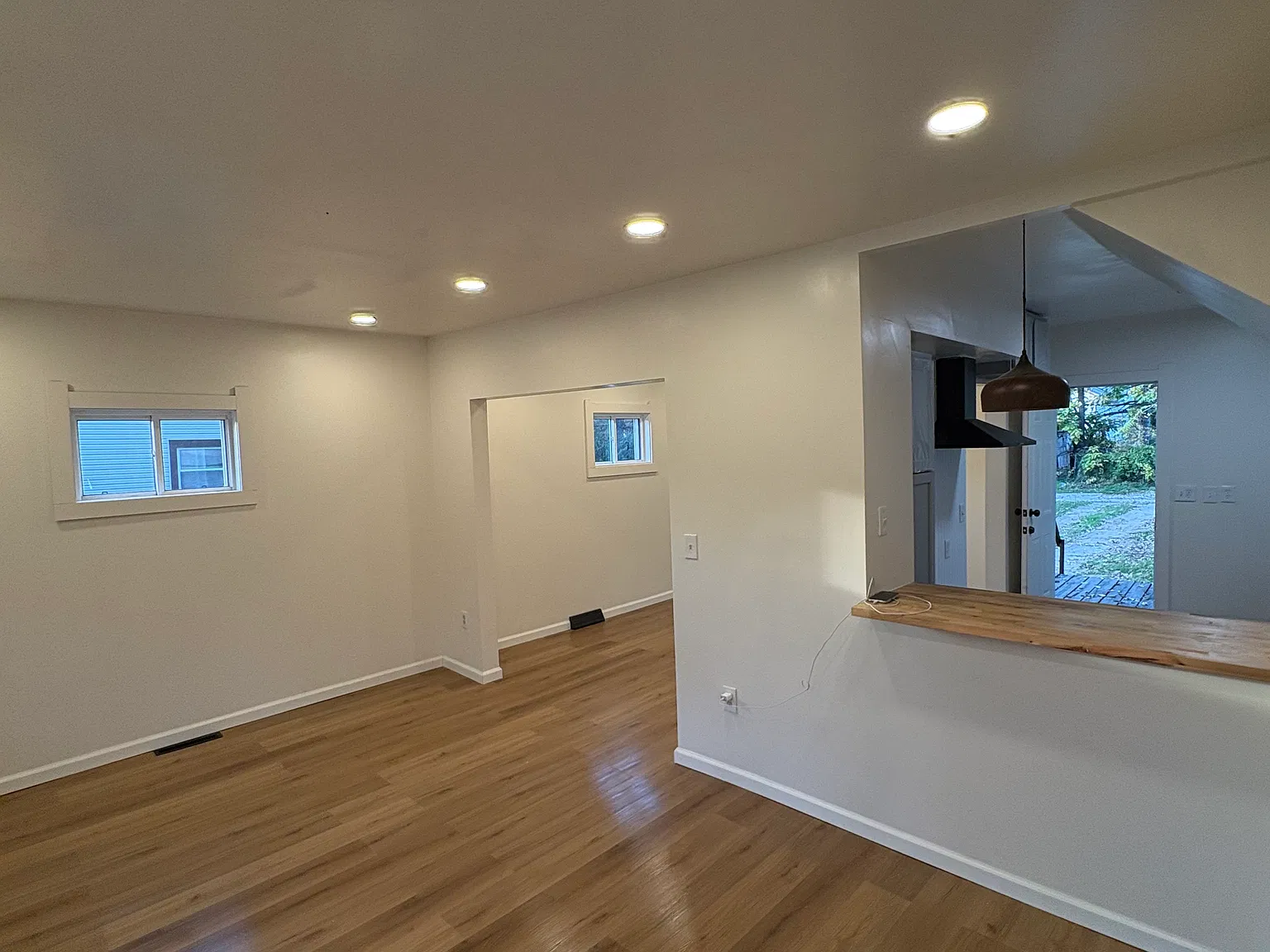 3 bed, 1541 sqft, $1,450 — Photo 2