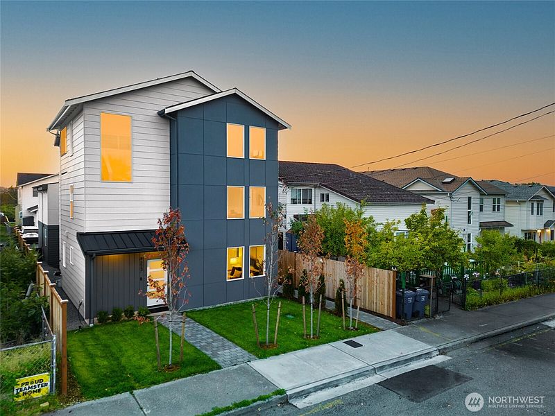 2nd image of 9323 Marcus Avenue S