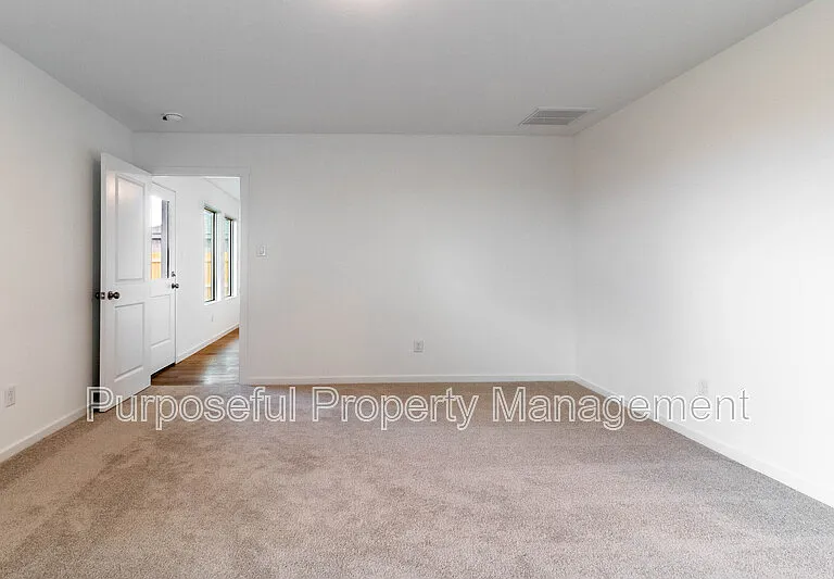 9609 NW 123rd St — Photo 10