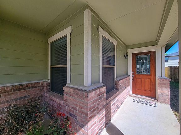 3rd image of 2810 Piney Lake Ct