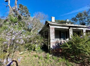 925 Nicholas St, Henderson, NC 27536