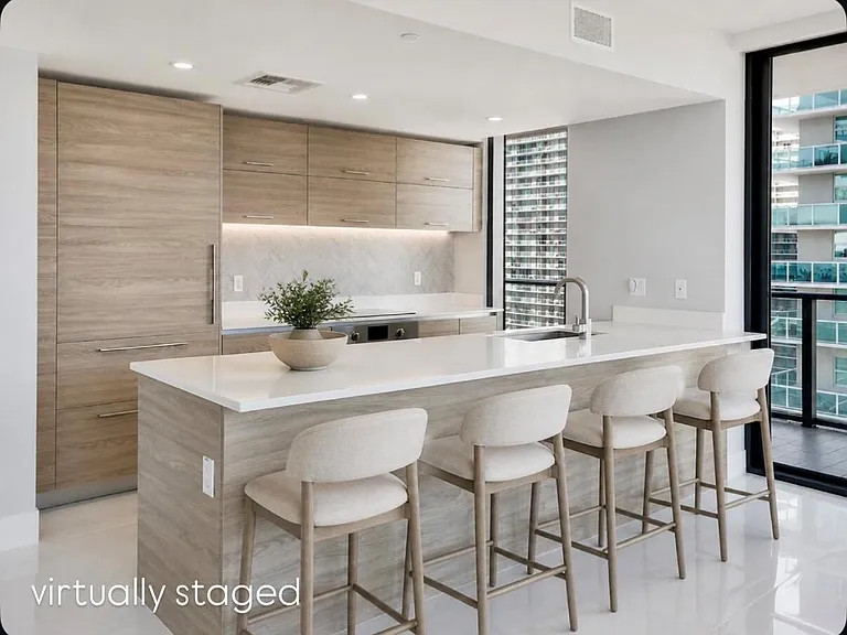 1300 S Miami Ave #2401 — Photo 2