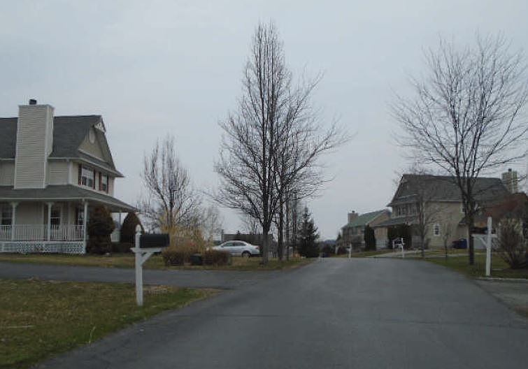 2nd image of 2 Watchhill Rd