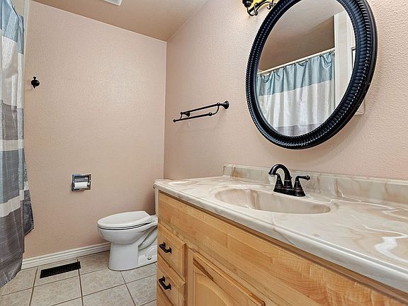 Main bathroom
