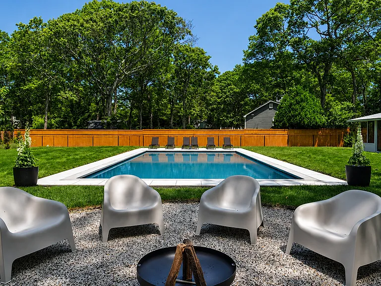 5 Pine Tree Ct — Photo 4