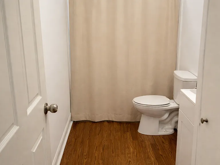 18414 Point Lookout Rd #5 — Photo 3