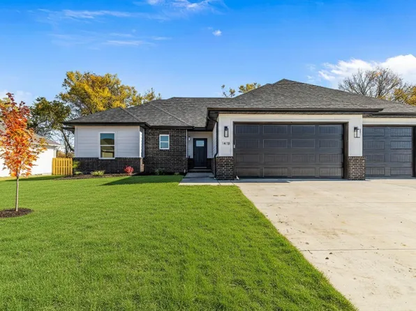 1418 N Collins Drive, Republic, MO 65738