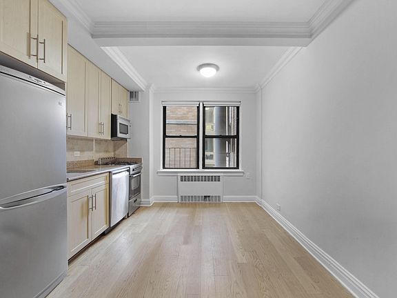 5th image of 108 W 15th St APT 3J