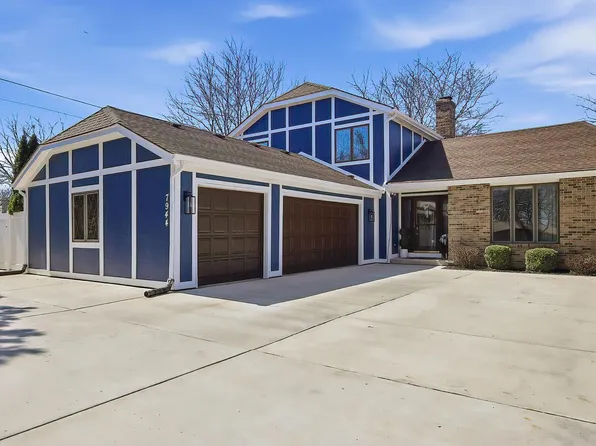 7944 Cooper ROAD, Pleasant Prairie, WI 53158