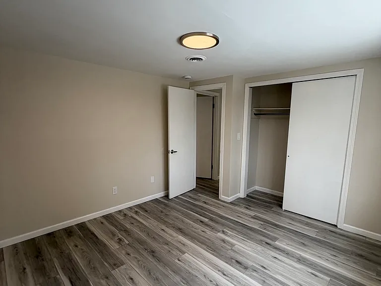 267 Branford Rd #203 — Photo 8
