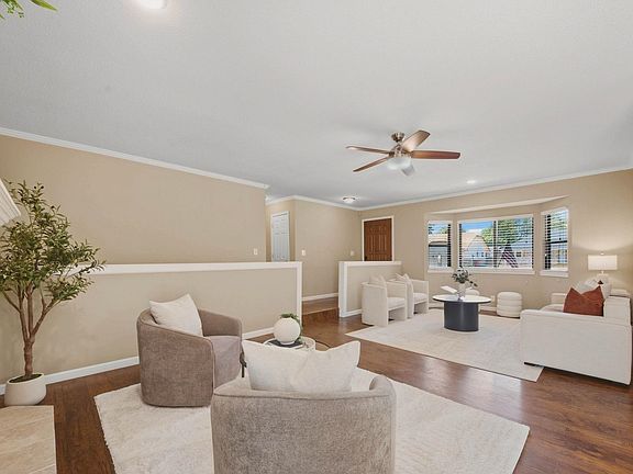 5th image of 1844 N Evergreen Ln