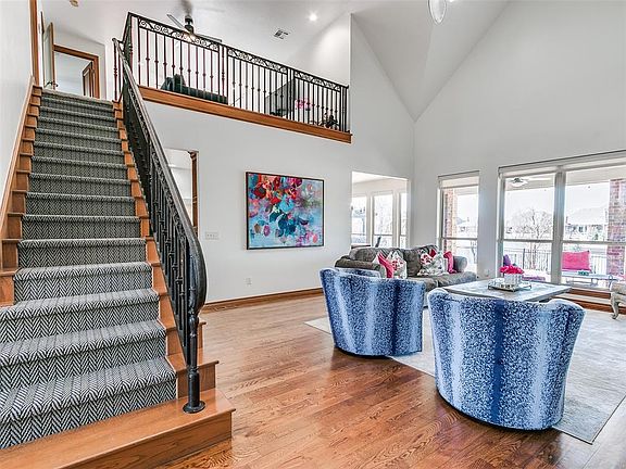 5th image of 10801 Waterside Dr