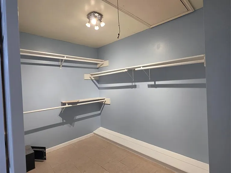 19507 Oak Station Dr — Photo 32