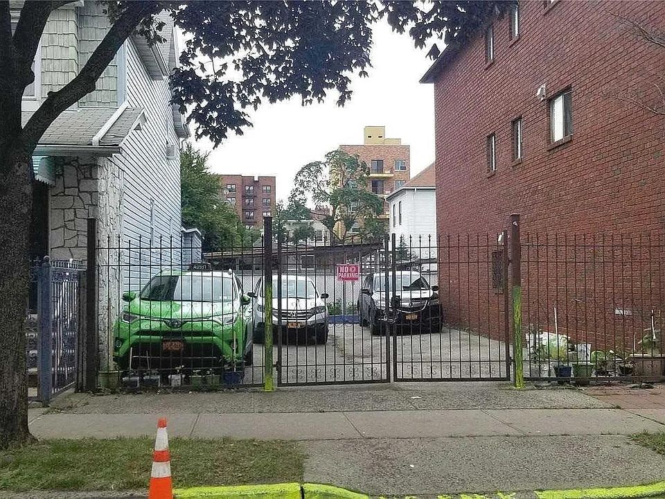 1st image of 170-15 90th Avenue