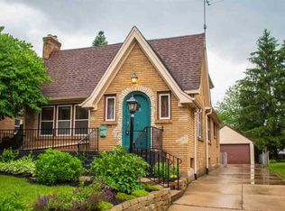 130 Robert Ave, Rockford, IL 61107