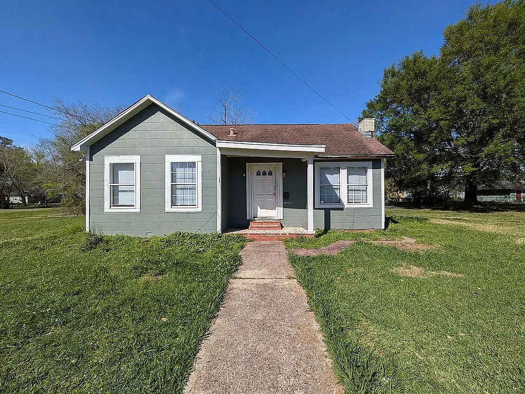 3 bed, 1187 sqft, $1,100 — Photo 1