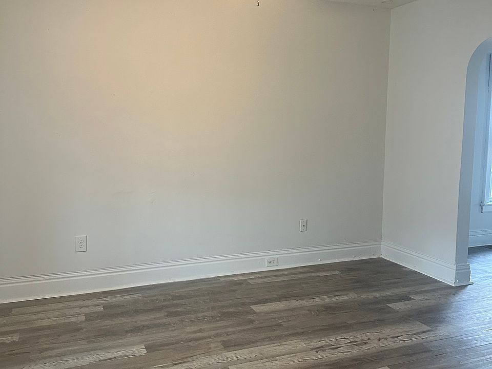 1st image of 34 Hennepin St #1