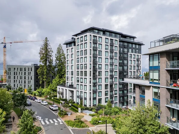 8750 University Cres #809, Burnaby, BC V5A 0G9