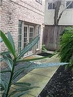 2nd image of 1515 Oakdale Ave #8