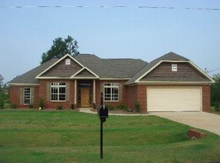 31 Ridgebrook Dr, Phenix City, AL 36869