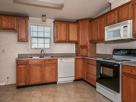4th image of 7815 Sanford St