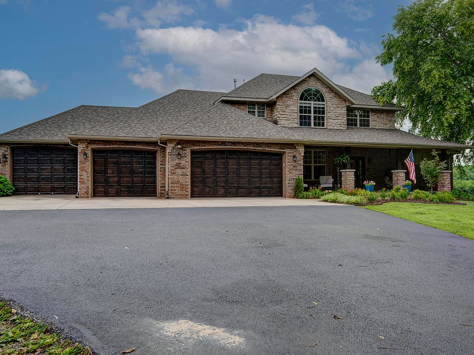 1st image of 1106 N Pebble Creek Drive