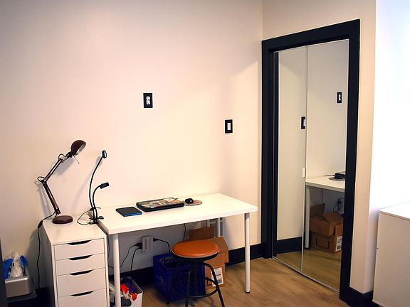 2nd image of 5310 Spruce St Floor 2