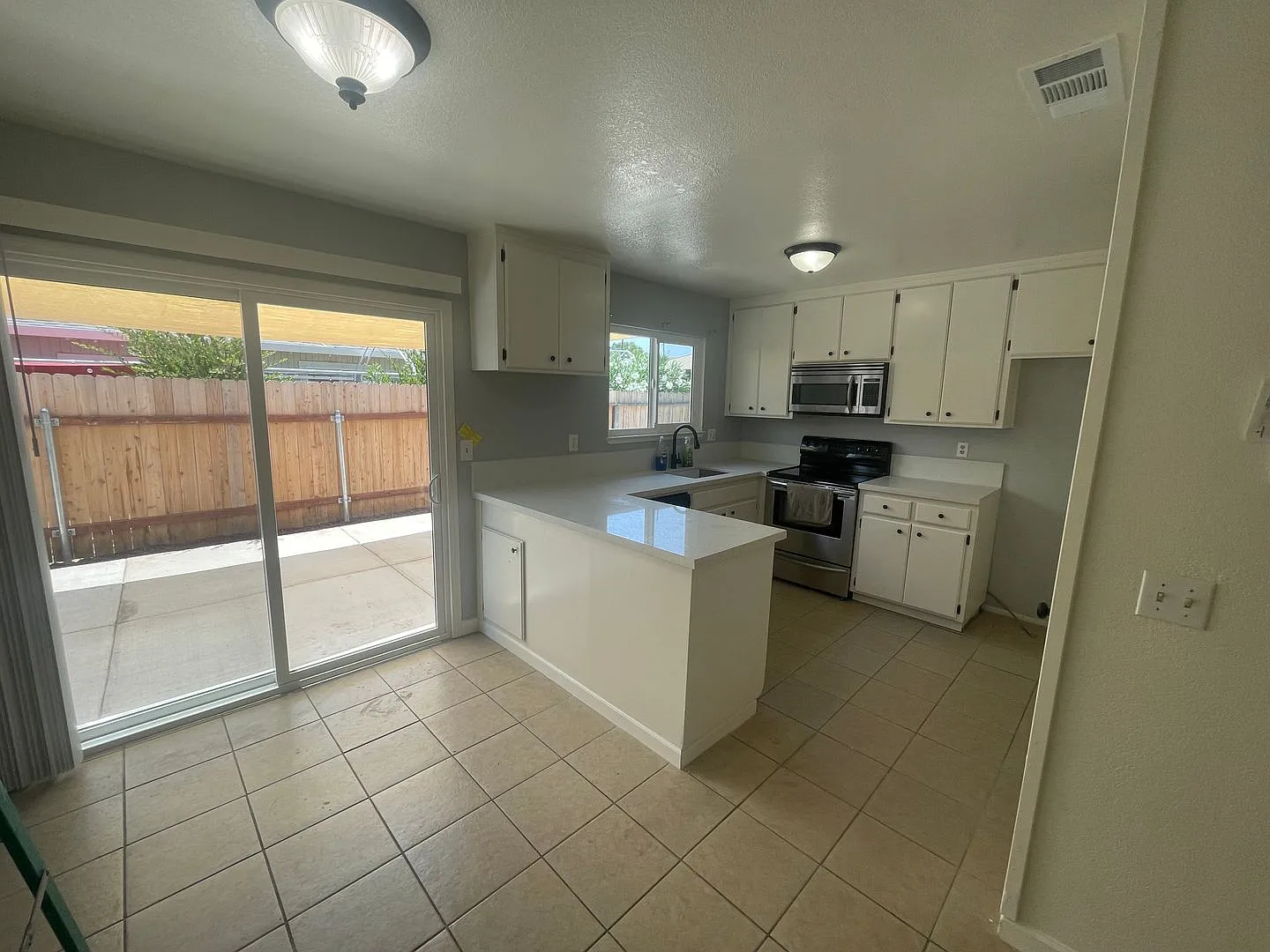 Eric Cir. Galt, Ca. 95632 — Photo 4