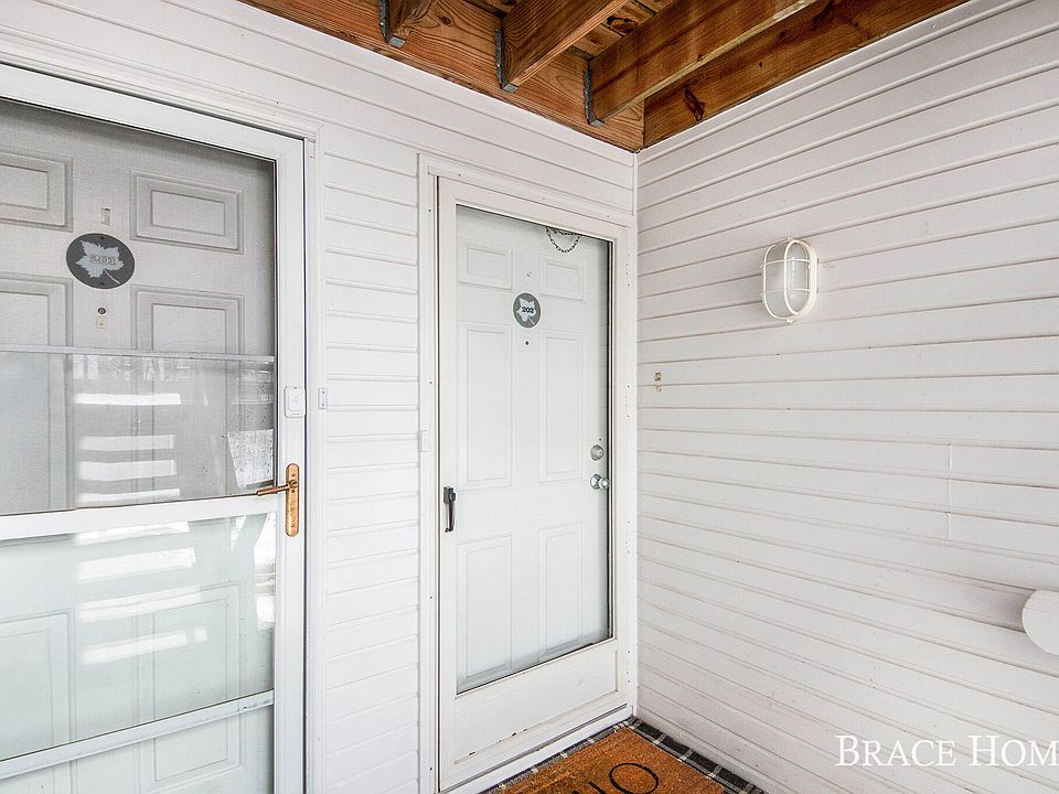 3362 Pine Meadow Dr SE APT 202, Kentwood, MI 49512 | Zillow