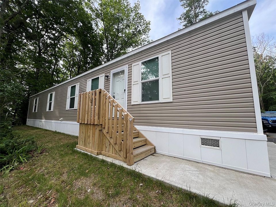 1st image of 15 Holly Court