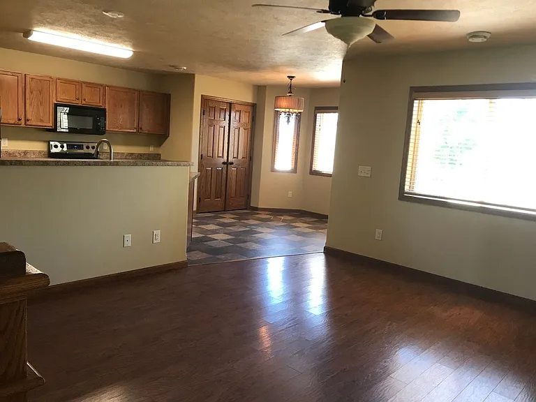 2917 S Purdue Ave — Photo 6