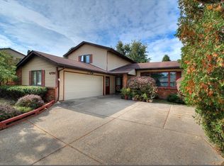 4794 Hillary Ln, Richmond Heights, OH 44143